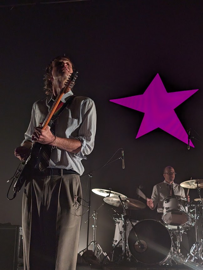 DIIV mergulha o Balaclava Fest em guitarras e psicodelia
